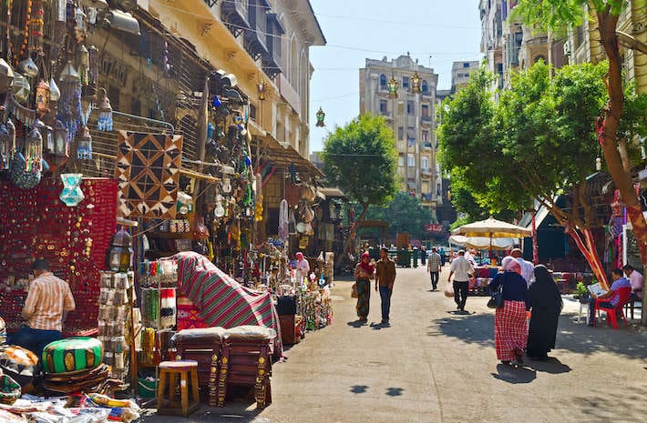 The Khan El-Khalili souq is a great place to enjoy traditional Egyptian crafts, buy souvenirs and bargain with local sellers