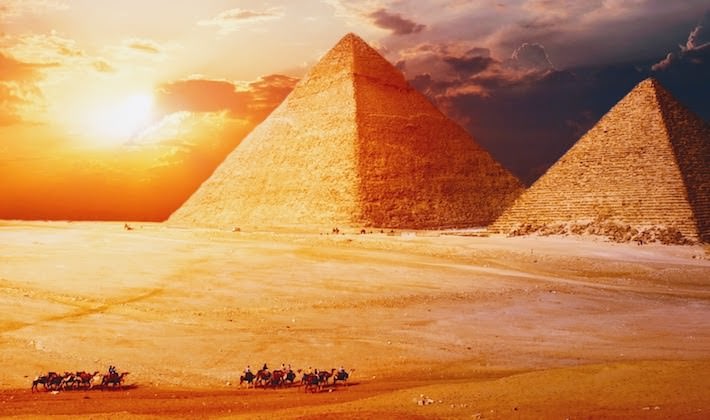 Egypt Small Group Tours - Egypt Group Travel at the Giza Pyramids