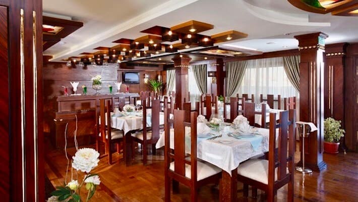 Merit Dahabiya Nile Cruise - Restaurant