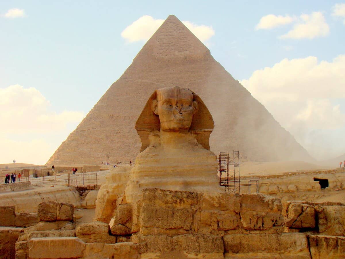Cairo tour of the Great Sphinx and the Pyramid of Khafre, Giza, Egypt