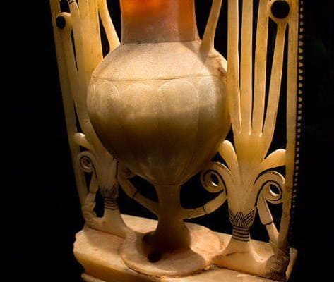 Alabaster vase originally found in the KV62 tomb of Tutankhamun