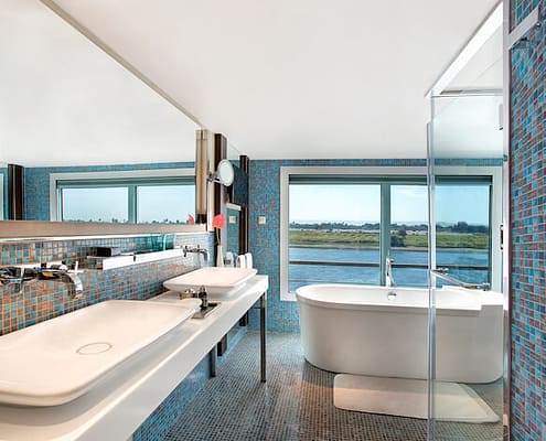 Oberoi Philae Nile Cruise Suite Bathroom