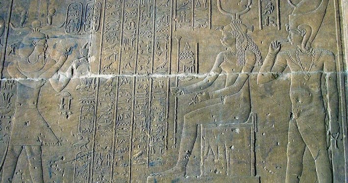 Nubian king Arqamani making offerings to the gods Isis and Horus, Dakka Temple, Lake Nasser, Egypt - Photo by Dennis Jarvis