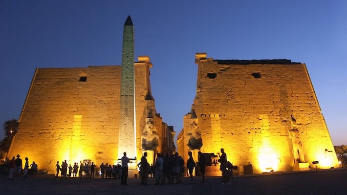 Vista nortuna do Templo de Luxor