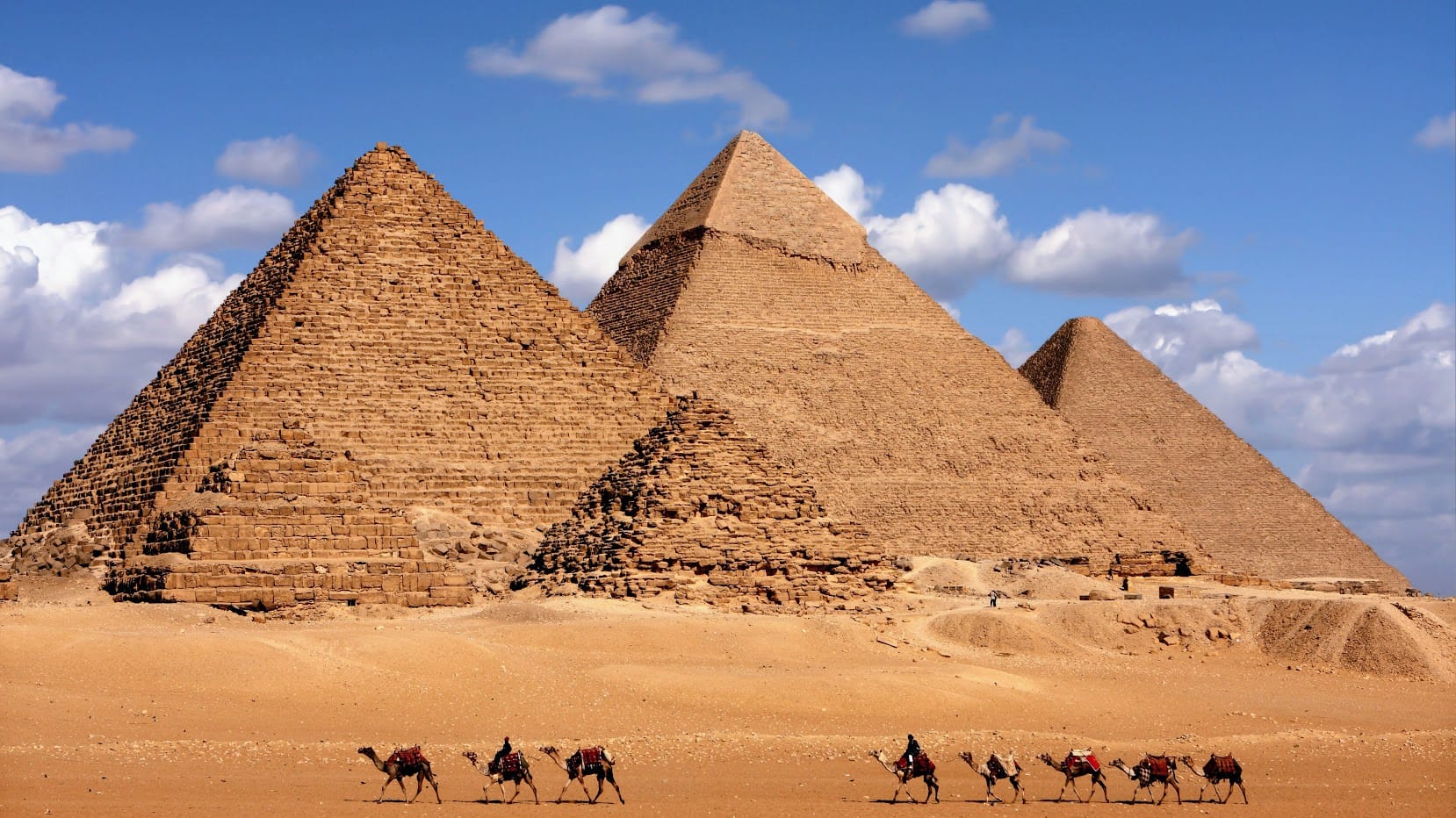 Cairo pyramids tours