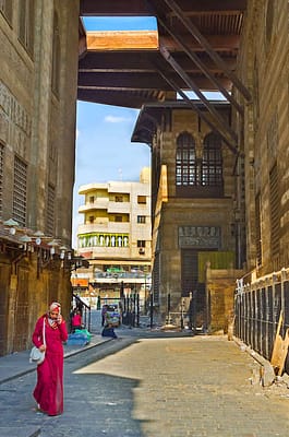 The covered pass in Sultan Al-Ghuri Complex