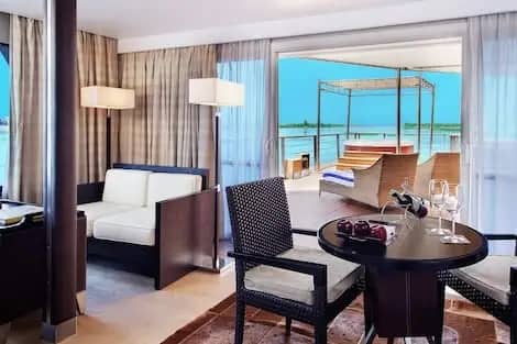 Crucero Oberoi Zahra